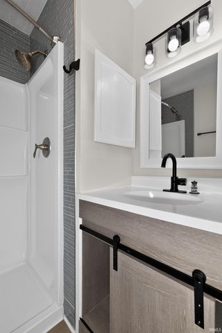 606 Claudia Lane, Middlebury, IN 46540