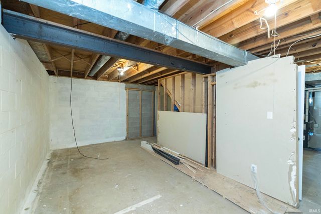 606 Claudia Lane, Middlebury, IN 46540