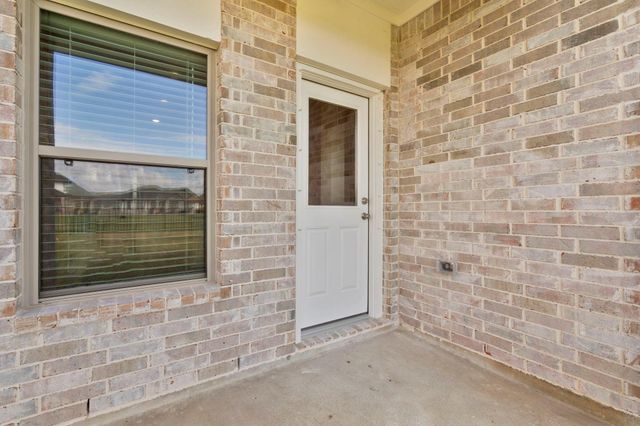 231 Magnolia Laurel Drive, Alvin, TX 77511