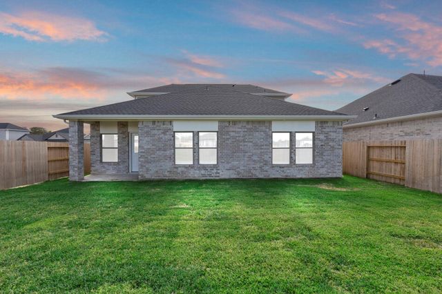 231 Magnolia Laurel Drive, Alvin, TX 77511