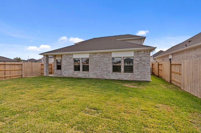 231 Magnolia Laurel Drive, Alvin, TX 77511