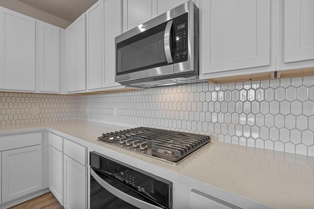 231 Magnolia Laurel Drive, Alvin, TX 77511