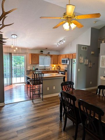3066 Cattail Cove Lane, Burlington, KY 41005
