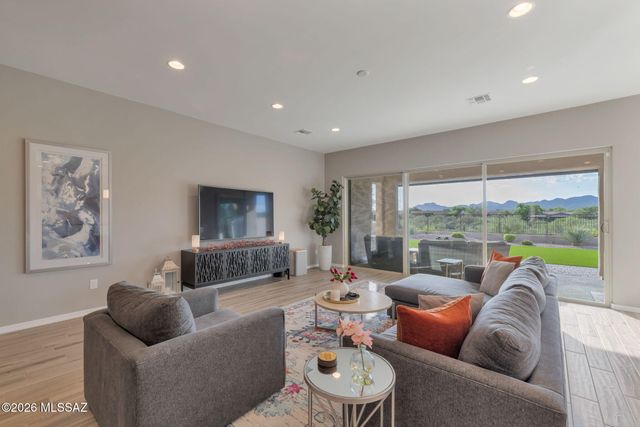 500 W Saguaro Arm Trail, Oro Valley, AZ 85755