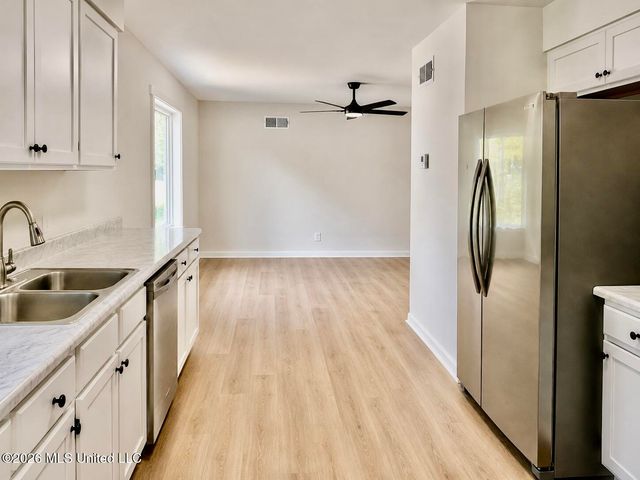 1645 Hickory Drive, Southaven, MS 38671