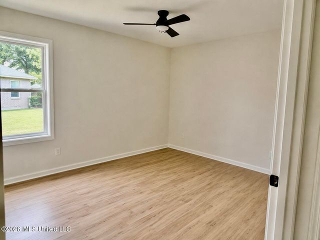 1645 Hickory Drive, Southaven, MS 38671