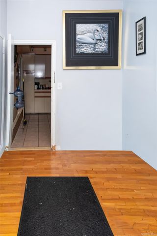 24 Whaley Street, Freeport, NY 11520