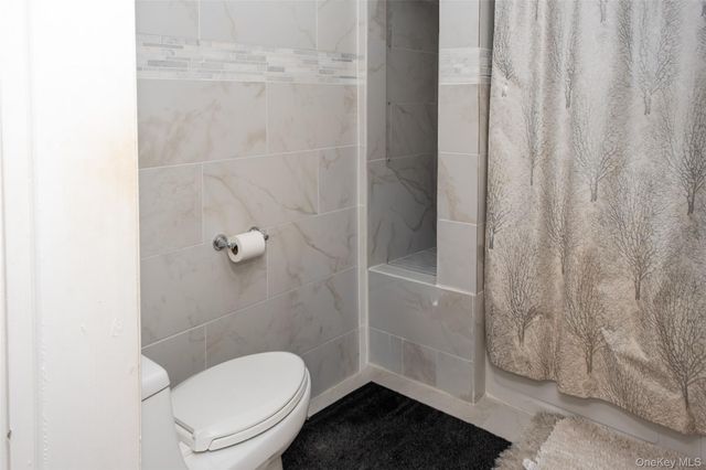 24 Whaley Street, Freeport, NY 11520