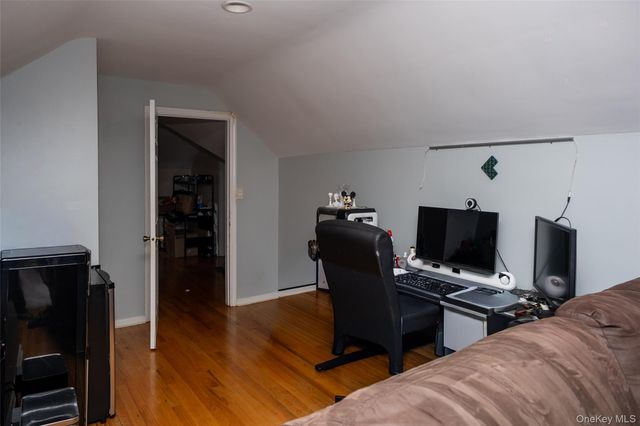 24 Whaley Street, Freeport, NY 11520