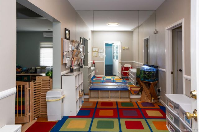 24 Whaley Street, Freeport, NY 11520