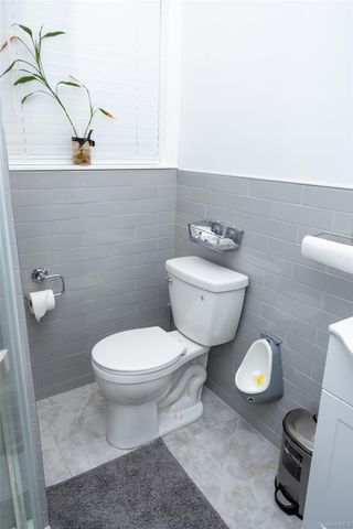 24 Whaley Street, Freeport, NY 11520