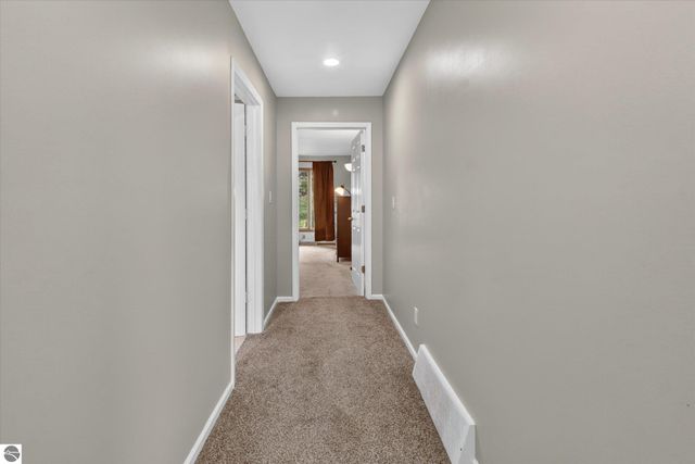 410 Orchard Court, St Louis, MI 48880