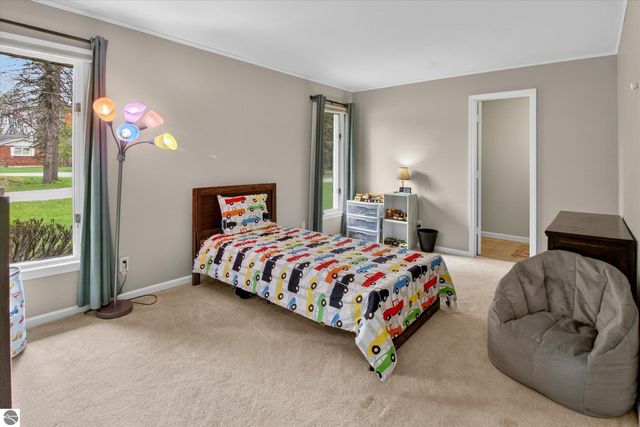 410 Orchard Court, St Louis, MI 48880