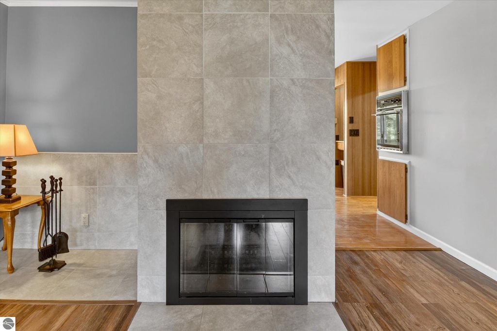 Image 13 of property listing at 410 Orchard Court, St Louis, MI 48880