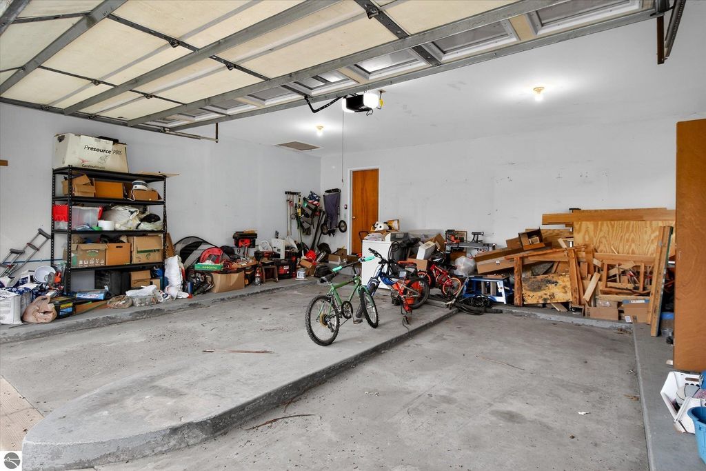Image 48 of property listing at 410 Orchard Court, St Louis, MI 48880