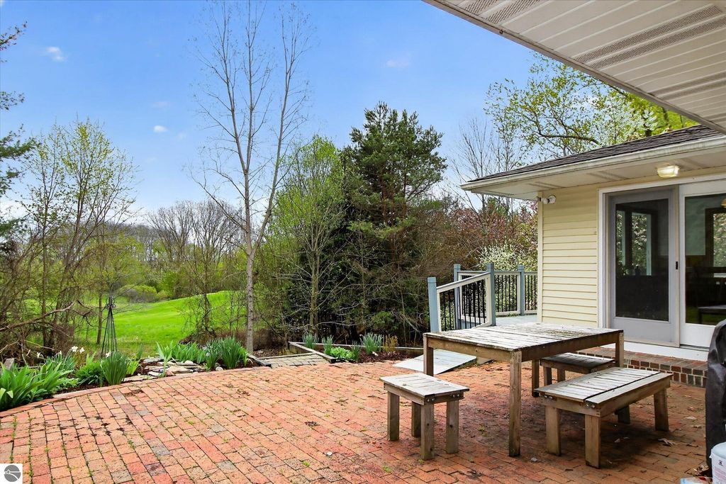 Image 52 of property listing at 410 Orchard Court, St Louis, MI 48880