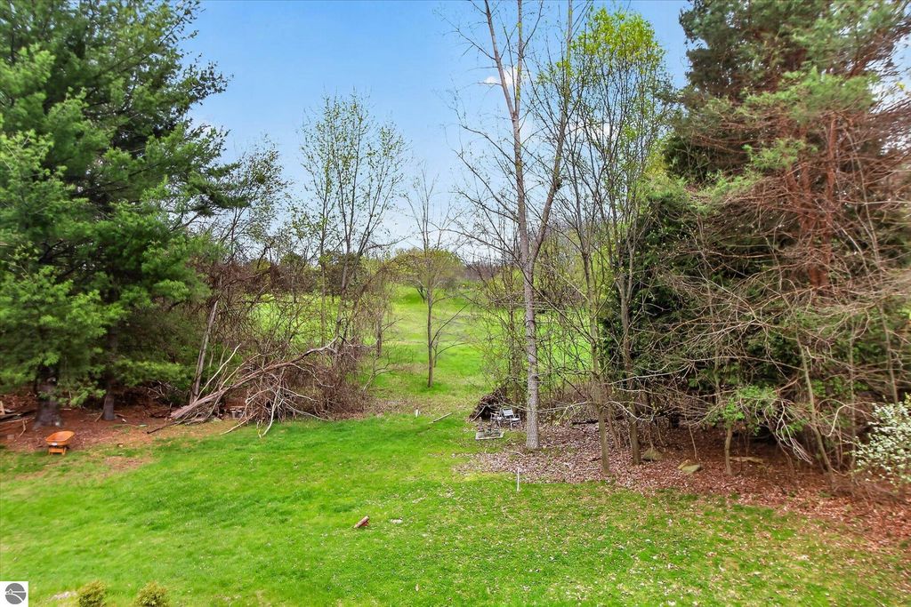 Image 55 of property listing at 410 Orchard Court, St Louis, MI 48880