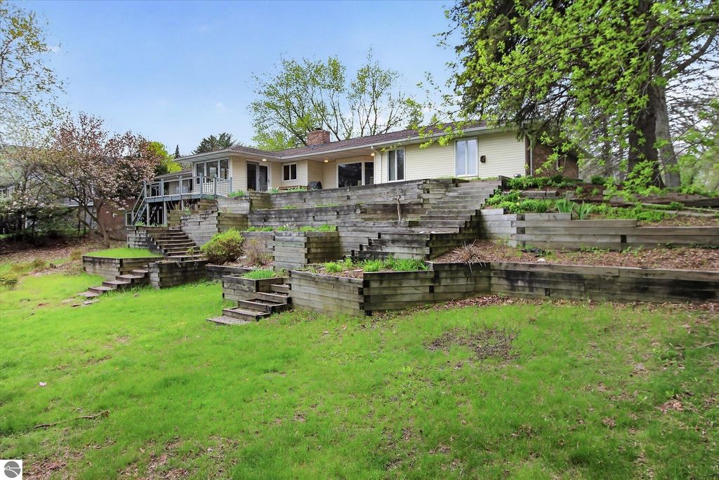 Image 58 of property listing at 410 Orchard Court, St Louis, MI 48880