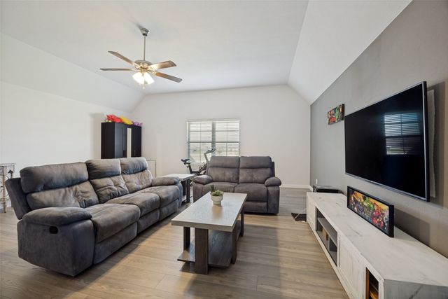 2201 Henson Lane, Nevada, TX 75173