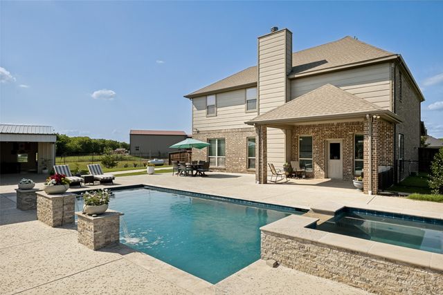 2201 Henson Lane, Nevada, TX 75173
