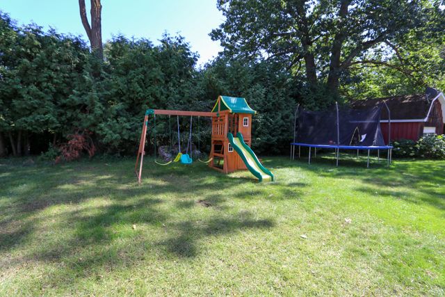 7 Fatima Street, Morrisonville, NY 12962