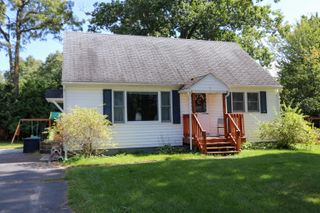 7 Fatima Street, Morrisonville, NY 12962