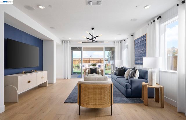 17942 Glen Arbor Way, Lathrop, CA 95330