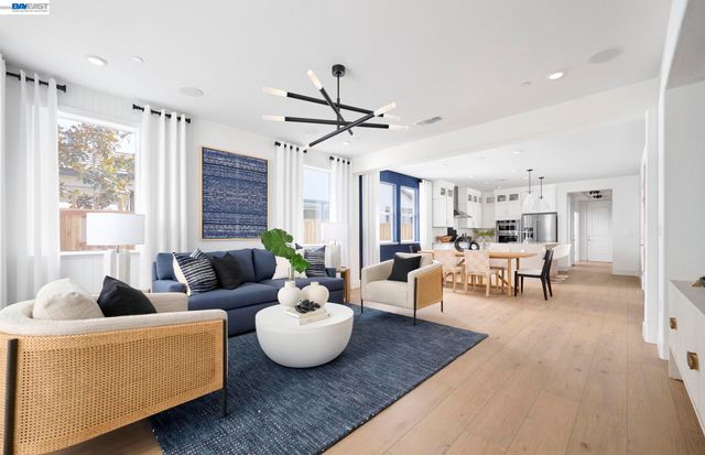 17942 Glen Arbor Way, Lathrop, CA 95330