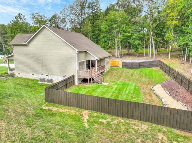11785 Maddox Drive, Georgetown, TN 37336