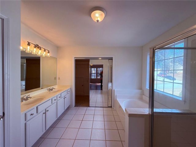 824 Montecruz Drive, Lawrenceville, GA 30045