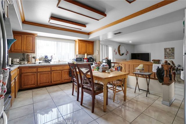 8118 Alameda, Downey, CA 90242
