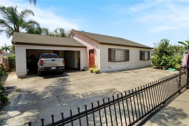 8118 Alameda, Downey, CA 90242