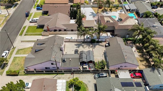 8118 Alameda, Downey, CA 90242