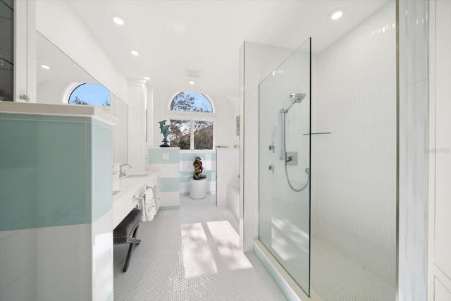 430 ST ANDREWS DRIVE, Belleair, FL 33756