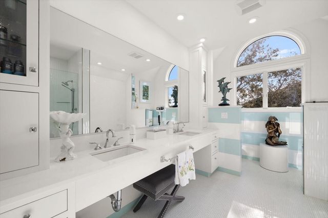 430 ST ANDREWS DRIVE, Belleair, FL 33756