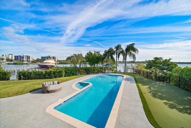 430 ST ANDREWS DRIVE, Belleair, FL 33756