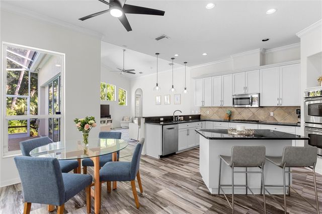 16303 HEATHROW DRIVE, Tampa, FL 33647