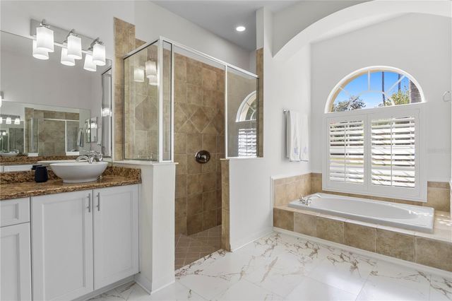 16303 HEATHROW DRIVE, Tampa, FL 33647