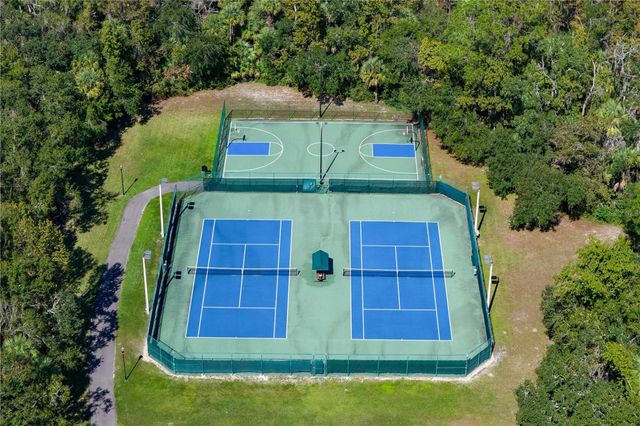 16303 HEATHROW DRIVE, Tampa, FL 33647