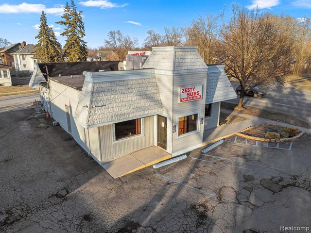 5006 S Wayne Road, Wayne, MI 48184