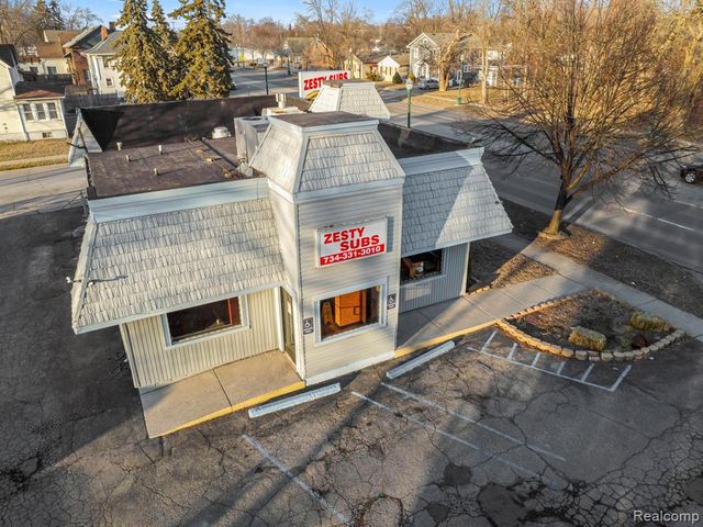 5006 S Wayne Road, Wayne, MI 48184