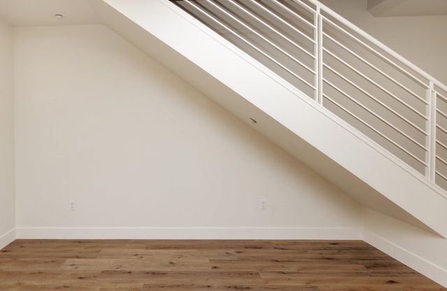 1565 32nd Street 4, Oakland, CA 94608