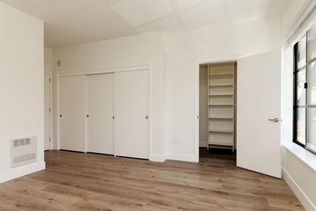 1565 32nd Street 4, Oakland, CA 94608