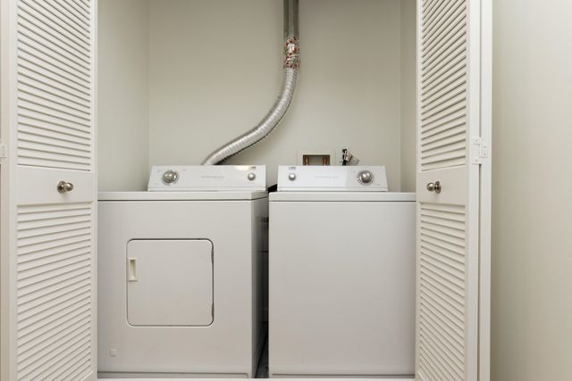 1565 32nd Street 4, Oakland, CA 94608