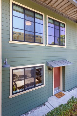 1565 32nd Street 4, Oakland, CA 94608