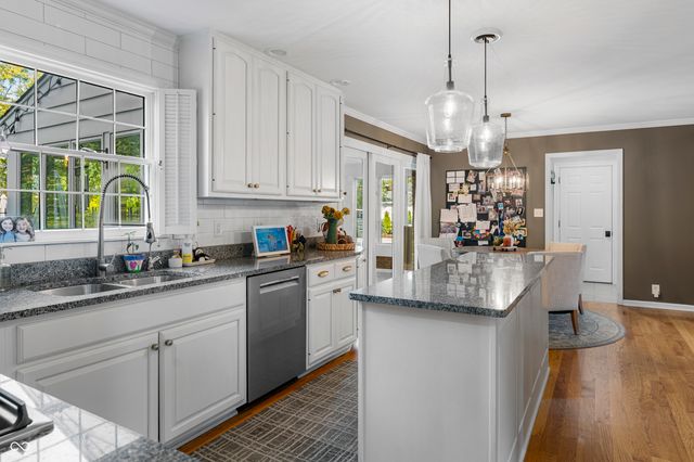 4410 N Riverside Drive, Columbus, IN 47203