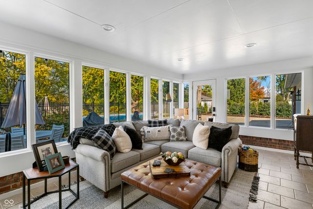 4410 N Riverside Drive, Columbus, IN 47203