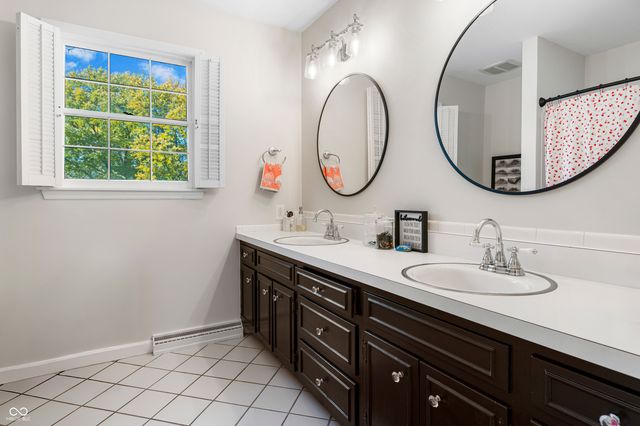 4410 N Riverside Drive, Columbus, IN 47203