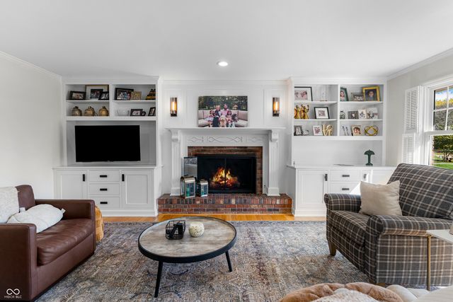 4410 N Riverside Drive, Columbus, IN 47203