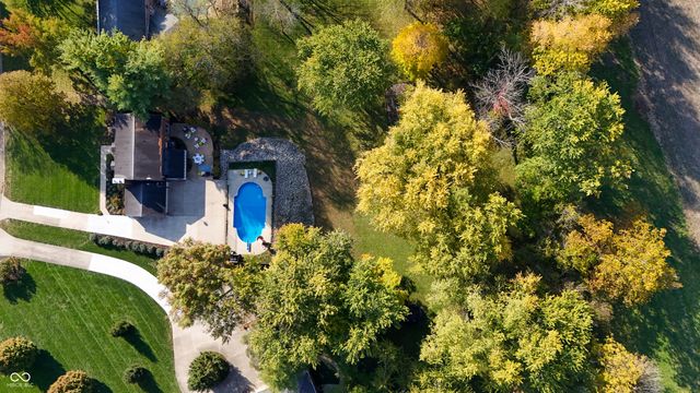 4410 N Riverside Drive, Columbus, IN 47203